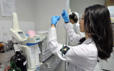 Laboratório do Centro de Ciências Agrárias desenvolve vacina trivalente para tilápia